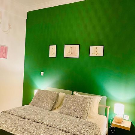 Antinoros Inn, Stylish Apartment,3' To Metro أثينا المظهر الخارجي الصورة