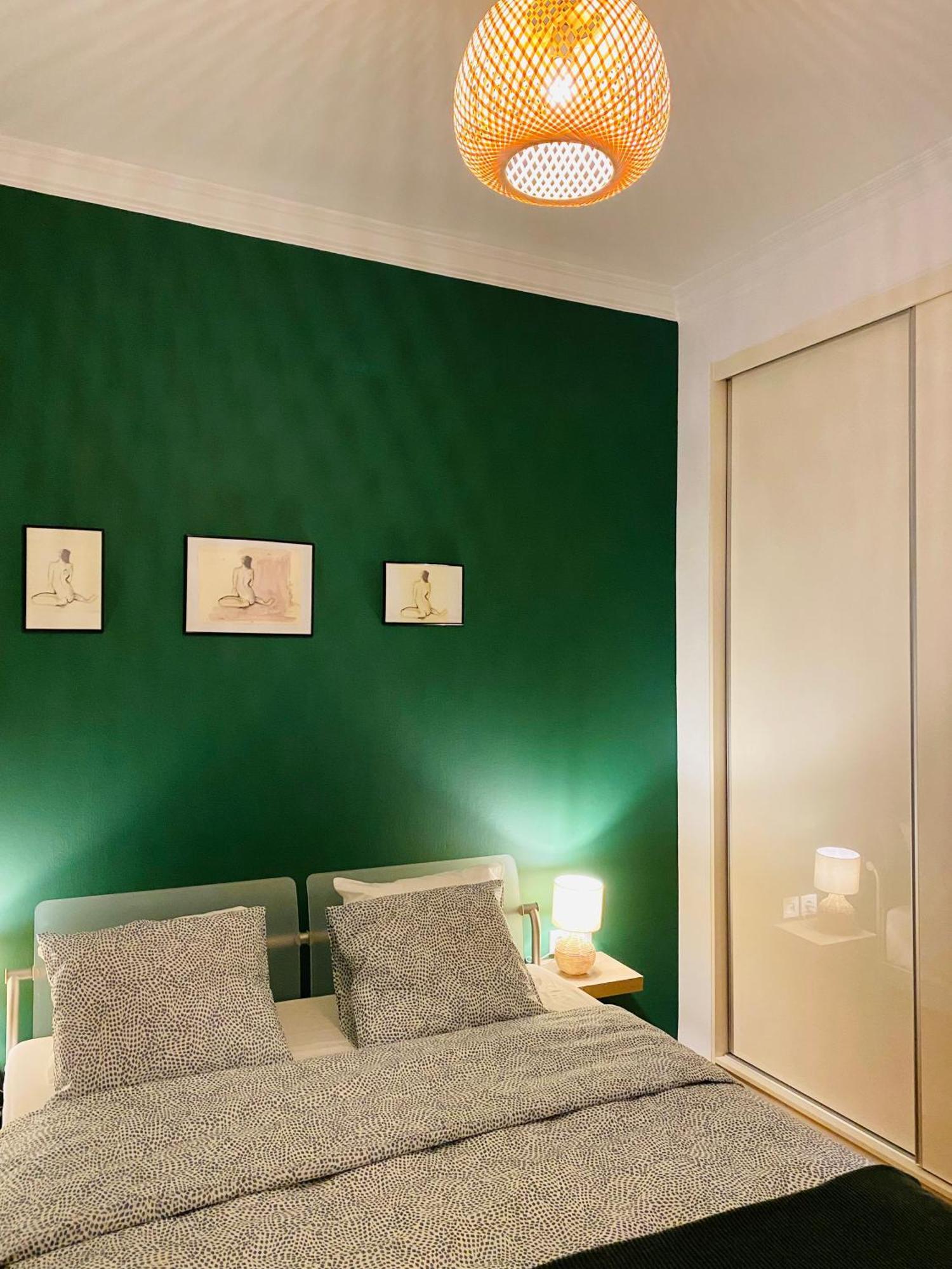 Antinoros Inn, Stylish Apartment,3' To Metro أثينا المظهر الخارجي الصورة