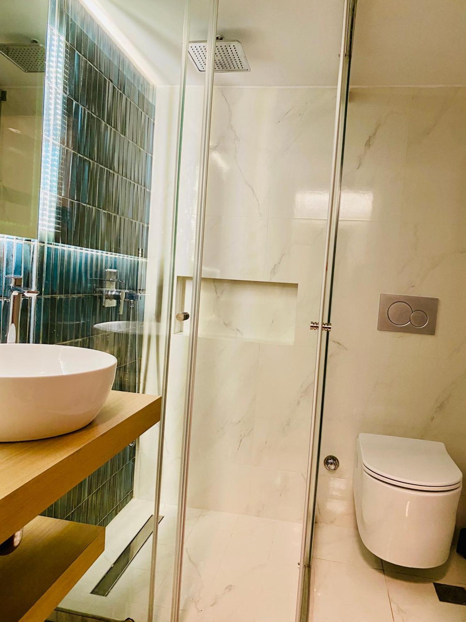 Antinoros Inn, Stylish Apartment,3' To Metro أثينا المظهر الخارجي الصورة