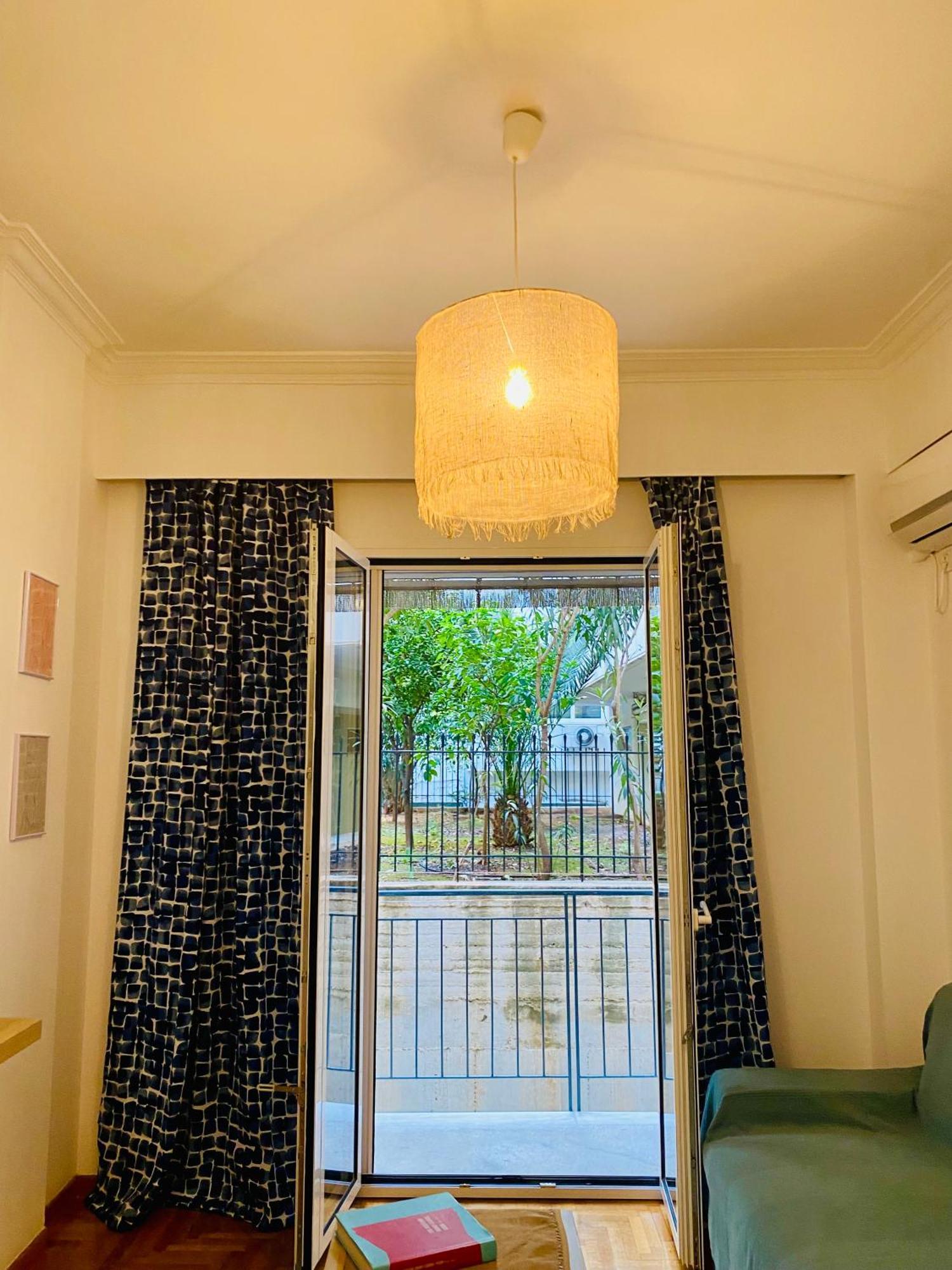 Antinoros Inn, Stylish Apartment,3' To Metro أثينا المظهر الخارجي الصورة